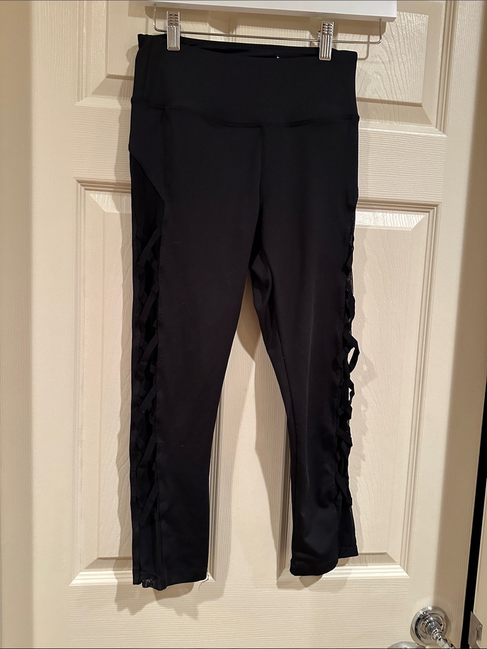 Black Crisscross Side Seam Leggings